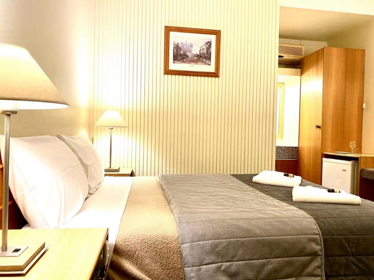 Gateway Motor Inn Narrandera Εξωτερικό φωτογραφία