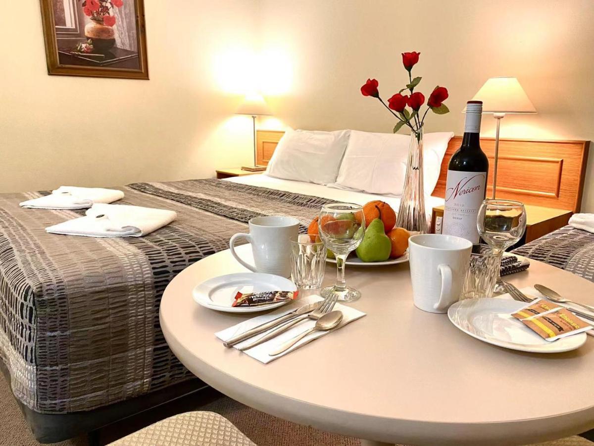 Gateway Motor Inn Narrandera Εξωτερικό φωτογραφία